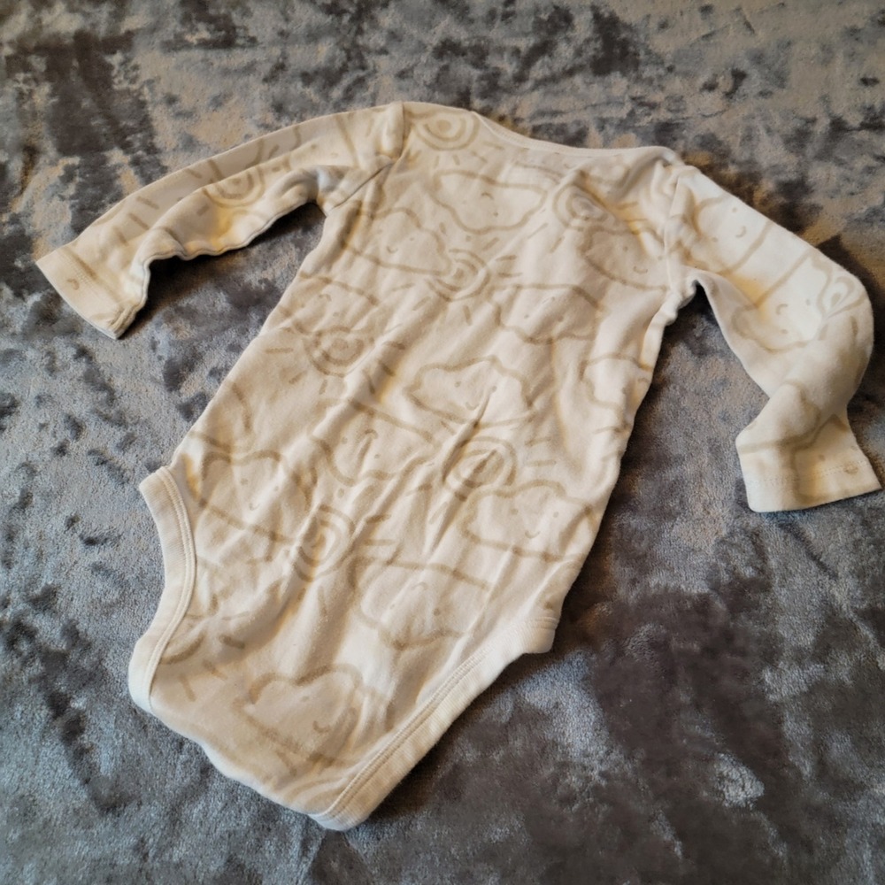 Carter's Baby 18M White Excellent Long Sleeve Onsie Cloud Sun Print Cotton 828